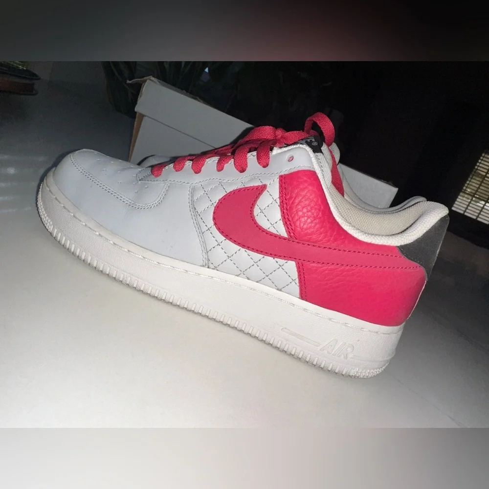 Nike Air Force 1 Low size 8.5 - Picture 2 of 7